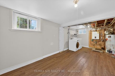 Photo 20 at 183 Glebemount Avenue, East York, Toronto