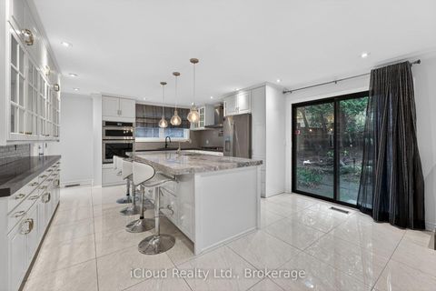 Photo 4 at 52 Montressor Drive, Windfields, Toronto