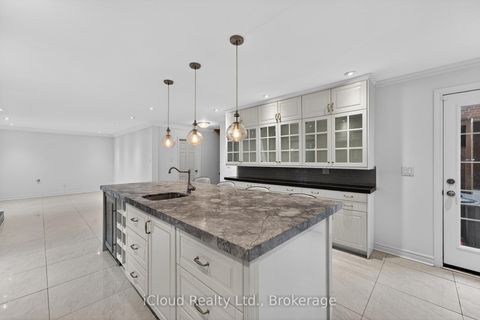 Photo 7 at 52 Montressor Drive, Windfields, Toronto