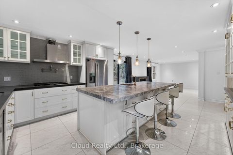 Photo 8 at 52 Montressor Drive, Windfields, Toronto