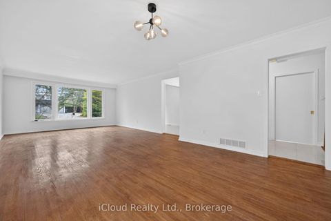 Photo 17 at 52 Montressor Drive, Windfields, Toronto