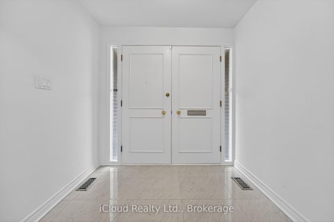 Photo 18 at 52 Montressor Drive, Windfields, Toronto