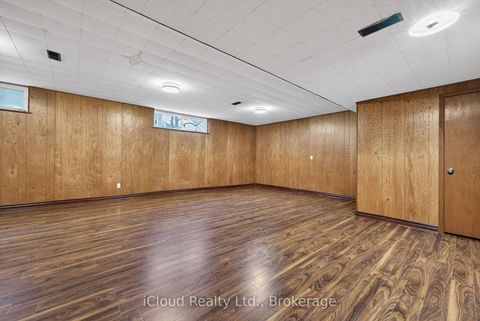 Photo 28 at 52 Montressor Drive, Windfields, Toronto