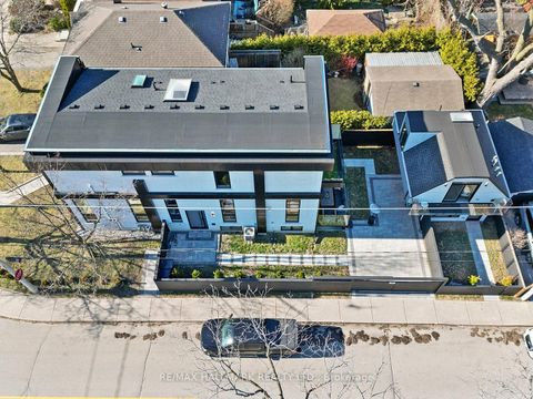 Photo 3 at 171 Durant Avenue, East York, Toronto