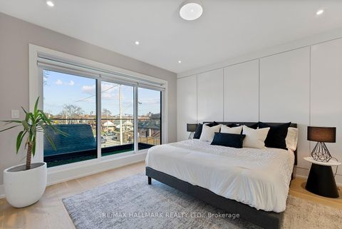 Photo 19 at 171 Durant Avenue, East York, Toronto