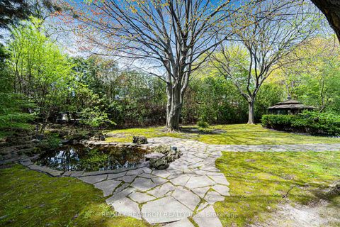 Photo 43 at 25 Vernham Court, Windfields, Toronto
