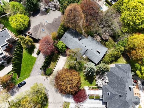 Photo 46 at 25 Vernham Court, Windfields, Toronto