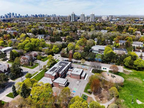 Photo 47 at 25 Vernham Court, Windfields, Toronto