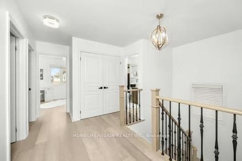 Photo 12 at 19 Grey Wing Avenue, Keswick South, Georgina