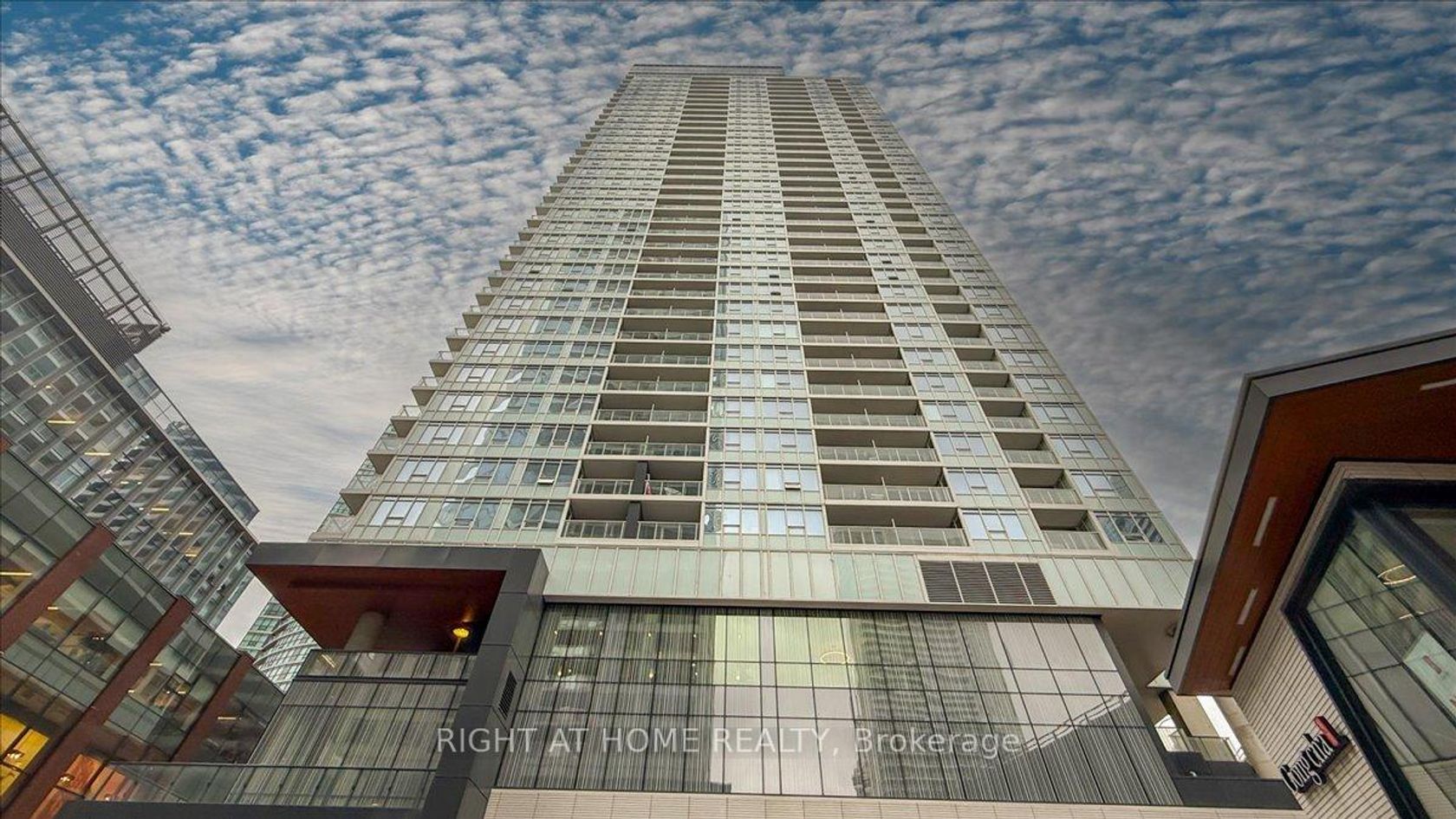 3011 - 19 Bathurst Street, Waterfront Communities C1, Toronto photo number 2