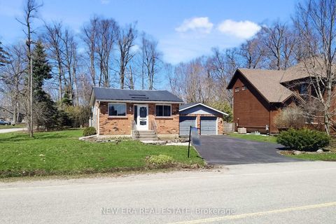 Photo 1 at 26 Big Bay Point Road, Rural Innisfil, Innisfil
