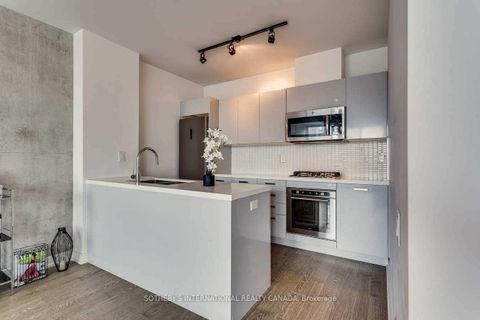Photo 22 at PH06 - 39 Brant Street, Waterfront Communities C1, Toronto