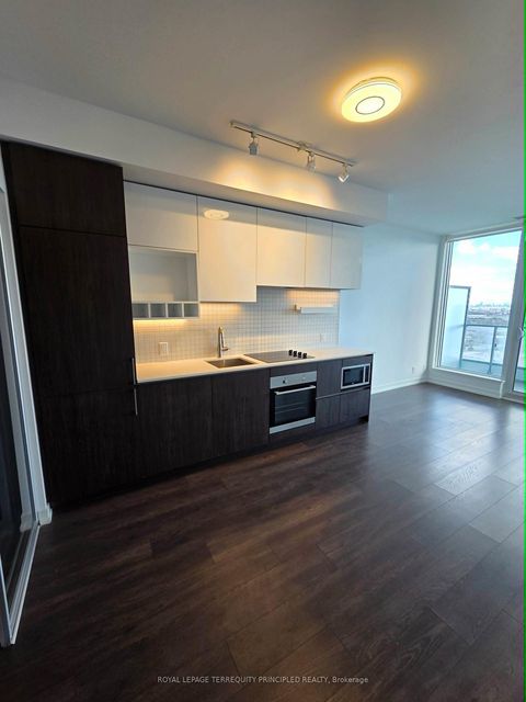 Photo 9 at 2908 - 5 Buttermill Avenue, Vaughan Corporate Centre, Vaughan