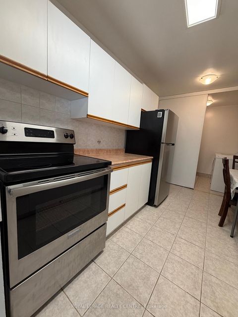 Photo 6 at 209 - 340 Dixon Road, The Westway, Toronto