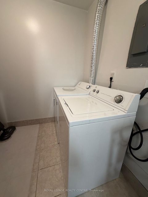 Photo 15 at 209 - 340 Dixon Road, The Westway, Toronto