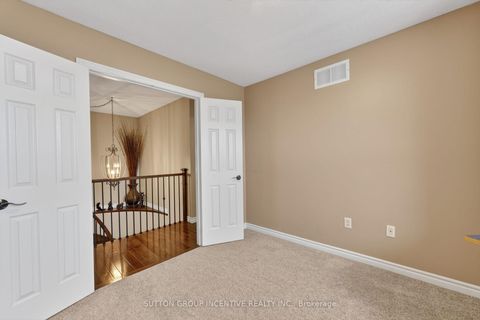 Photo 28 at 4 Chantal Street, Painswick South, Barrie