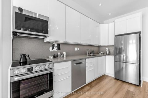 Photo 9 at 210 Gerrard Street E, Moss Park, Toronto