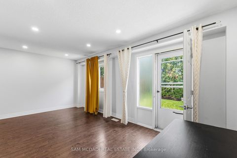 Photo 3 at 25 - 250 Orton Pk Road, Morningside, Toronto