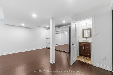 Photo 13 at 25 - 250 Orton Pk Road, Morningside, Toronto