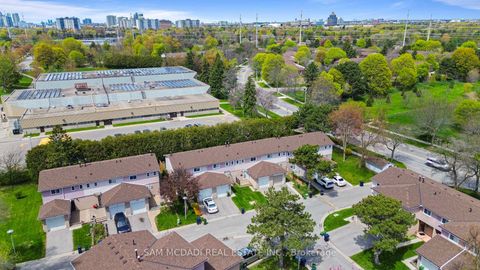 Photo 18 at 25 - 250 Orton Pk Road, Morningside, Toronto