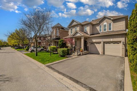 Photo 2 at 8 Forecastle Road, Patterson, Vaughan