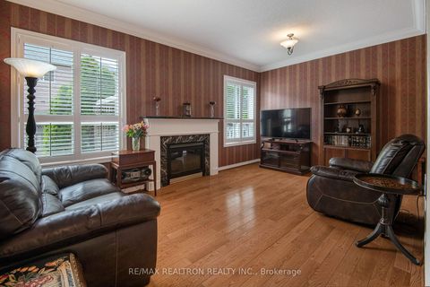 Photo 10 at 8 Forecastle Road, Patterson, Vaughan