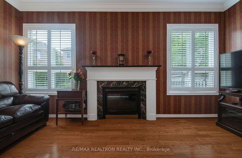Photo 11 at 8 Forecastle Road, Patterson, Vaughan