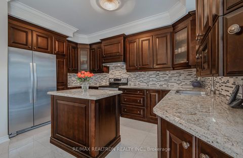 Photo 15 at 8 Forecastle Road, Patterson, Vaughan
