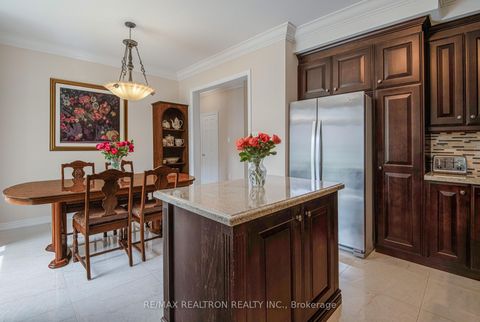 Photo 17 at 8 Forecastle Road, Patterson, Vaughan
