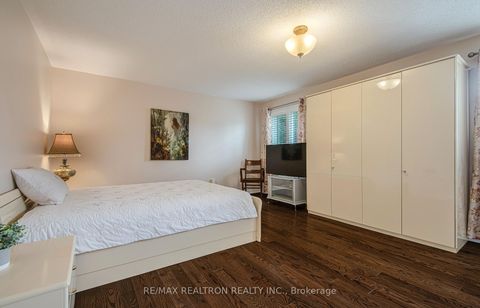 Photo 22 at 8 Forecastle Road, Patterson, Vaughan