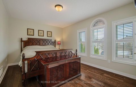 Photo 26 at 8 Forecastle Road, Patterson, Vaughan