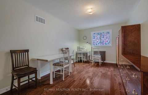 Photo 29 at 8 Forecastle Road, Patterson, Vaughan