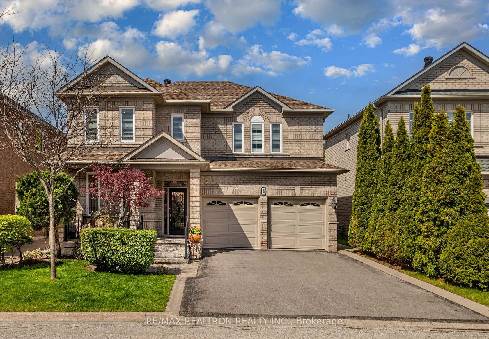 8 Forecastle Road, Patterson, Vaughan photo number 2