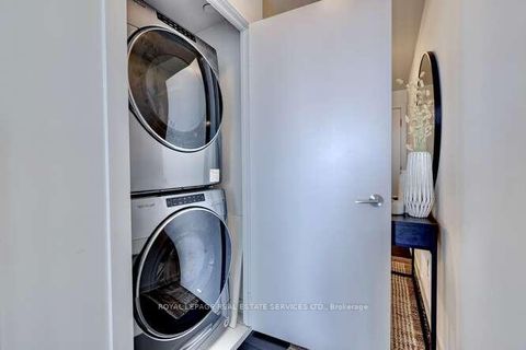 Photo 10 at 1109 - 1603 Eglinton Avenue W, Oakwood Village, Toronto