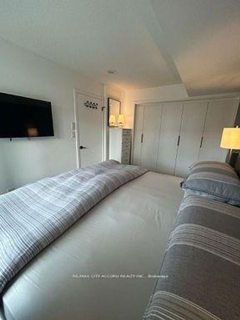 Photo 8 at 1505 - 15 Fort York Blvd Boulevard, Waterfront Communities C1, Toronto