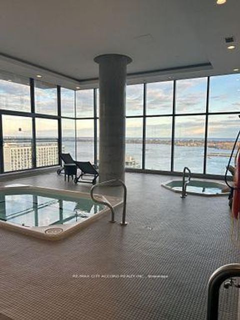 Photo 17 at 1505 - 15 Fort York Blvd Boulevard, Waterfront Communities C1, Toronto