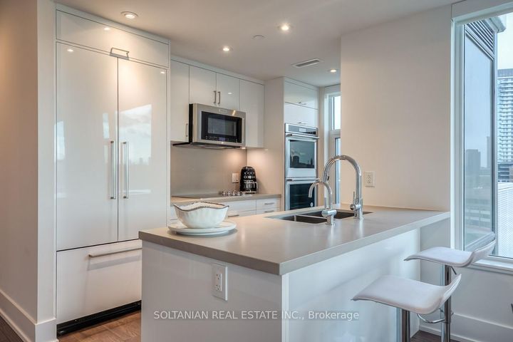 Photo 12 at 1020 - 25 Adra Grado Way SW, Bayview Village, Toronto