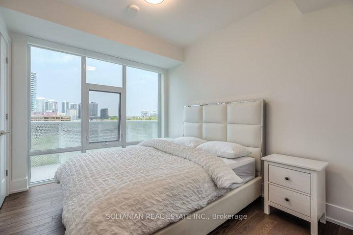 Photo 21 at 1020 - 25 Adra Grado Way SW, Bayview Village, Toronto