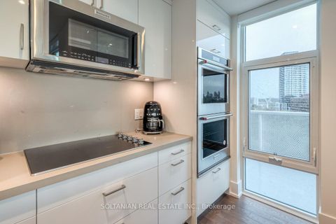 Photo 15 at 1020 - 25 Adra Grado Way SW, Bayview Village, Toronto