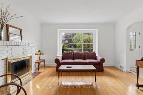 Photo 10 at 5 Delhi Avenue, Nortown, Toronto