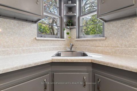 Photo 16 at 5 Delhi Avenue, Nortown, Toronto