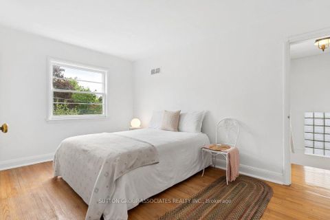 Photo 28 at 5 Delhi Avenue, Nortown, Toronto