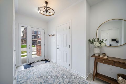 Photo 2 at 2004 Cameron Lott Crescent, Kedron, Oshawa