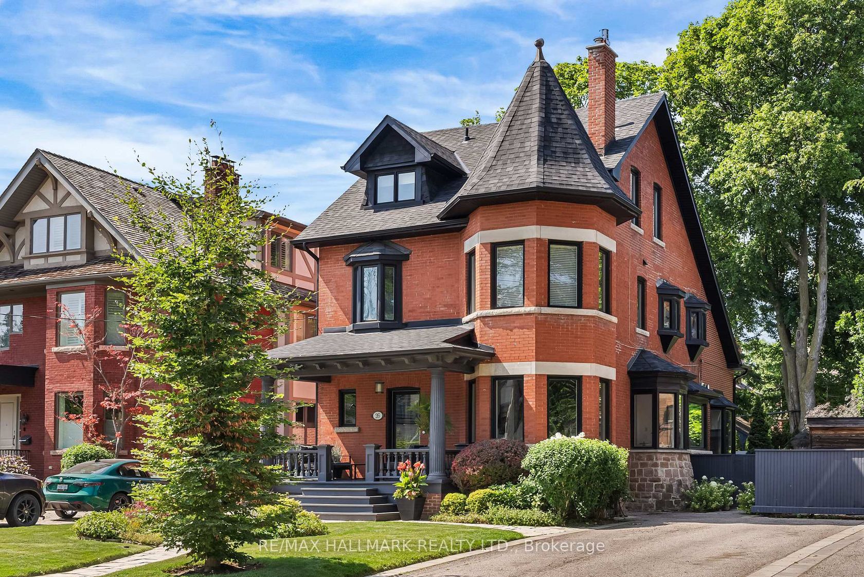 26 Lytton Boulevard, Lawrence Park South, Toronto photo 3