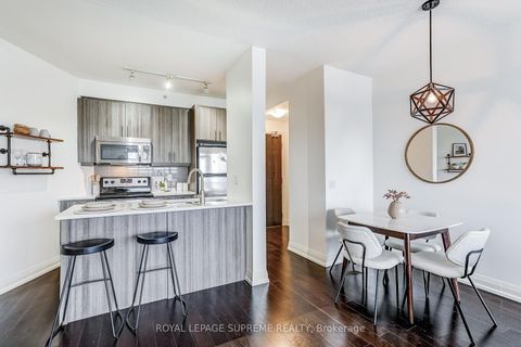 Photo 11 at 504 - 85 The Donway West, Don Mills, Toronto