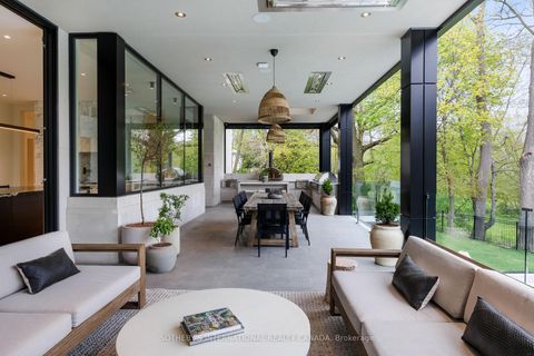 Photo 11 at 7 Appleby Court, City Centre West, Toronto