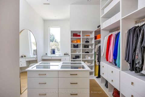 Photo 18 at 7 Appleby Court, City Centre West, Toronto