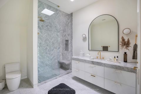 Photo 19 at 7 Appleby Court, City Centre West, Toronto