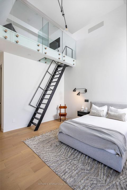 Photo 20 at 7 Appleby Court, City Centre West, Toronto