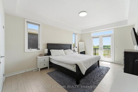 Photo 11 at 75 Puisaya Drive, Rural Richmond Hill, Richmond Hill